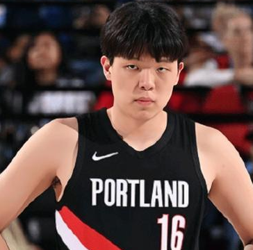 杨瀚森连续5场没有任何出场机会，开拓者遭遇贝恩压哨三分绝杀！NBA常规赛，开拓者