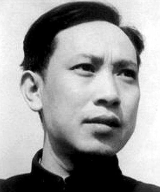 [月亮]1966年毛主席最信任的秘书，前途无量的田家英，突然吊死在毛主席的藏书室