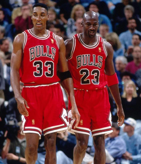 竞技体育不看总冠军？这不是笑话吗？然而这在NBA篮球领域还真不看！

问：乔丹和