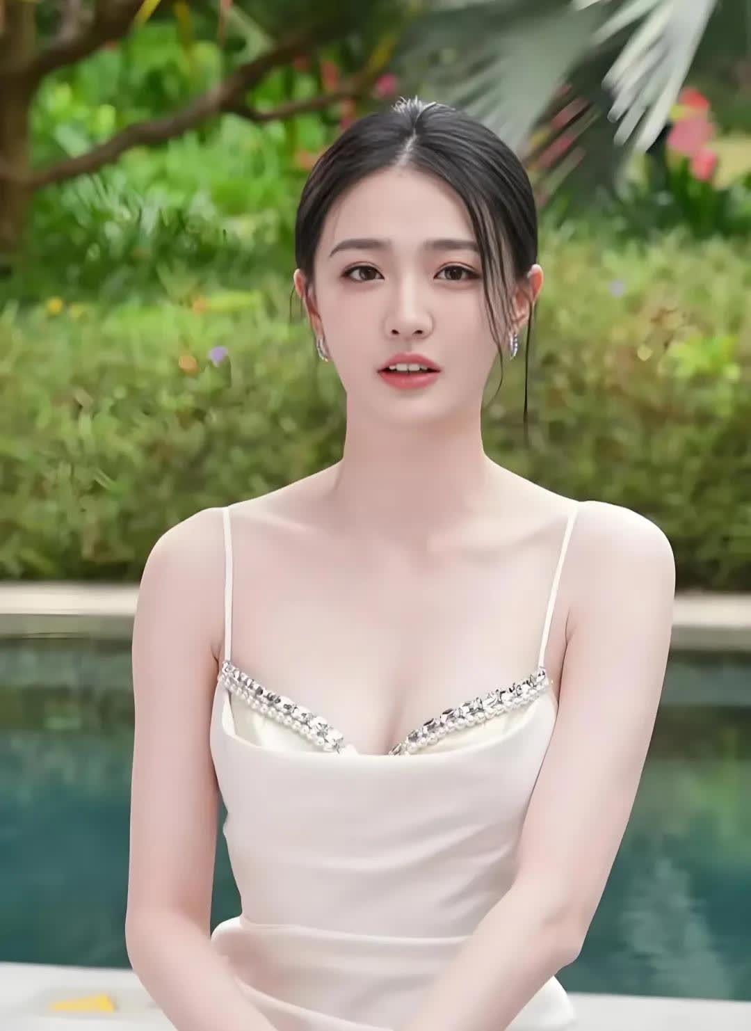 徐璐能这么硬气选剧本？
全靠爹妈给的底气！
普通家庭哪敢这么折腾啊？

