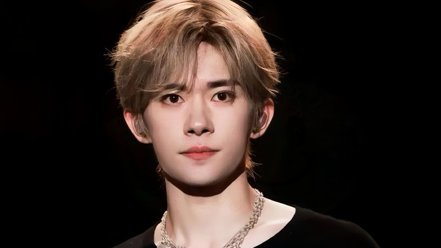 2025娱乐圈权力榜：肖战登顶周杰伦跌落神坛，00后改写游戏规则！