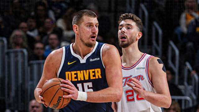 双杀！火箭遇黑哨，约基奇39+15，杜兰特25+7，申京也犯下大错了