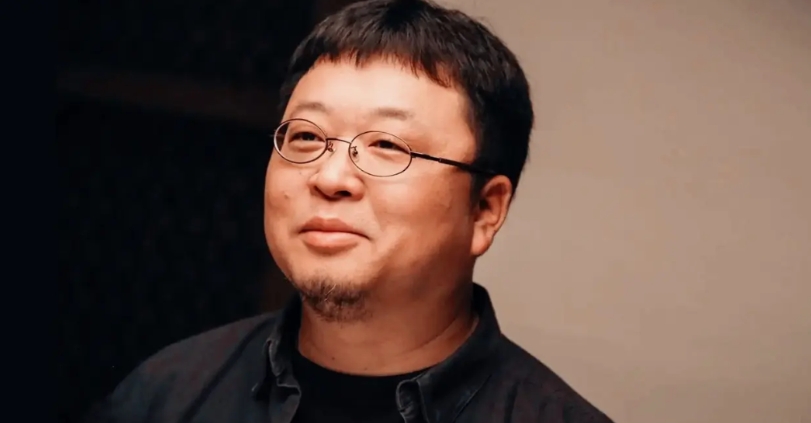 老罗晚上睡不着觉，发了一条足以让无良商家瑟瑟发抖的微博，

仅仅五个小时，就收获