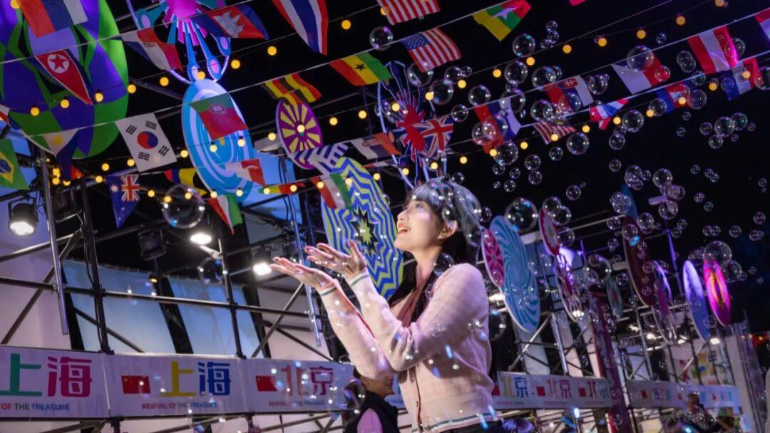 就在国展中心对面！进博会同款集市，一站承包全球千万好物！