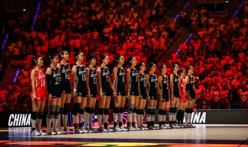 【国家女排联赛中国女排2-3不敌波兰女排，无缘四强】世联赛总决赛¼决赛，中国女排