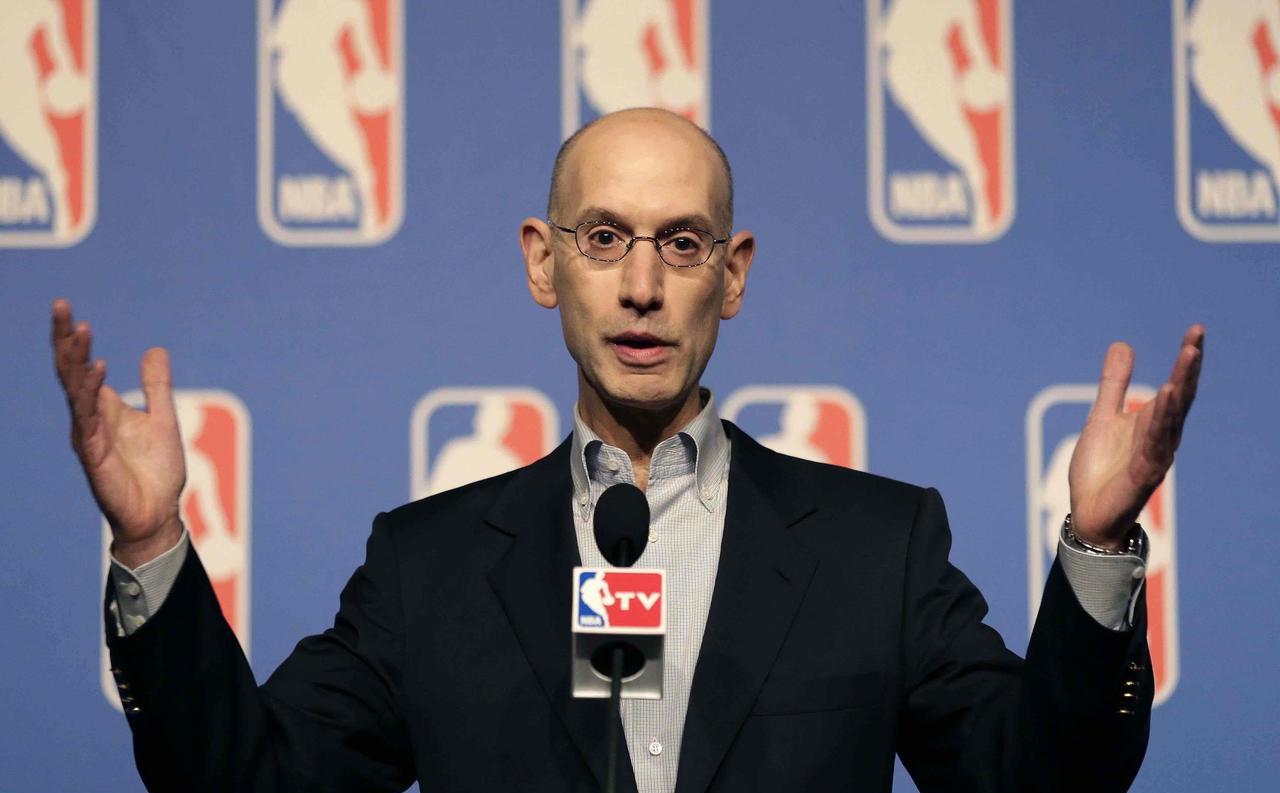 NBA 扩军新消息
拉斯维加斯的豪华会议室里，NBA董事们正在激烈争论一个可能改