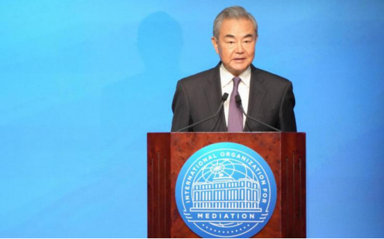 王毅外长郑重签下名字，中方釜底抽薪，斩断美国拱火搞乱的黑手

5月30日，32个