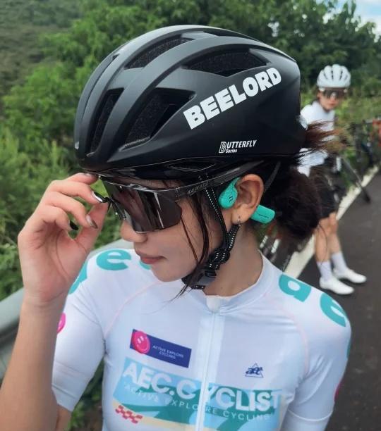 拒绝一切负能量的东西
每天起床念100遍
姐是最棒的
#女骑 #骑友圈 #公路车