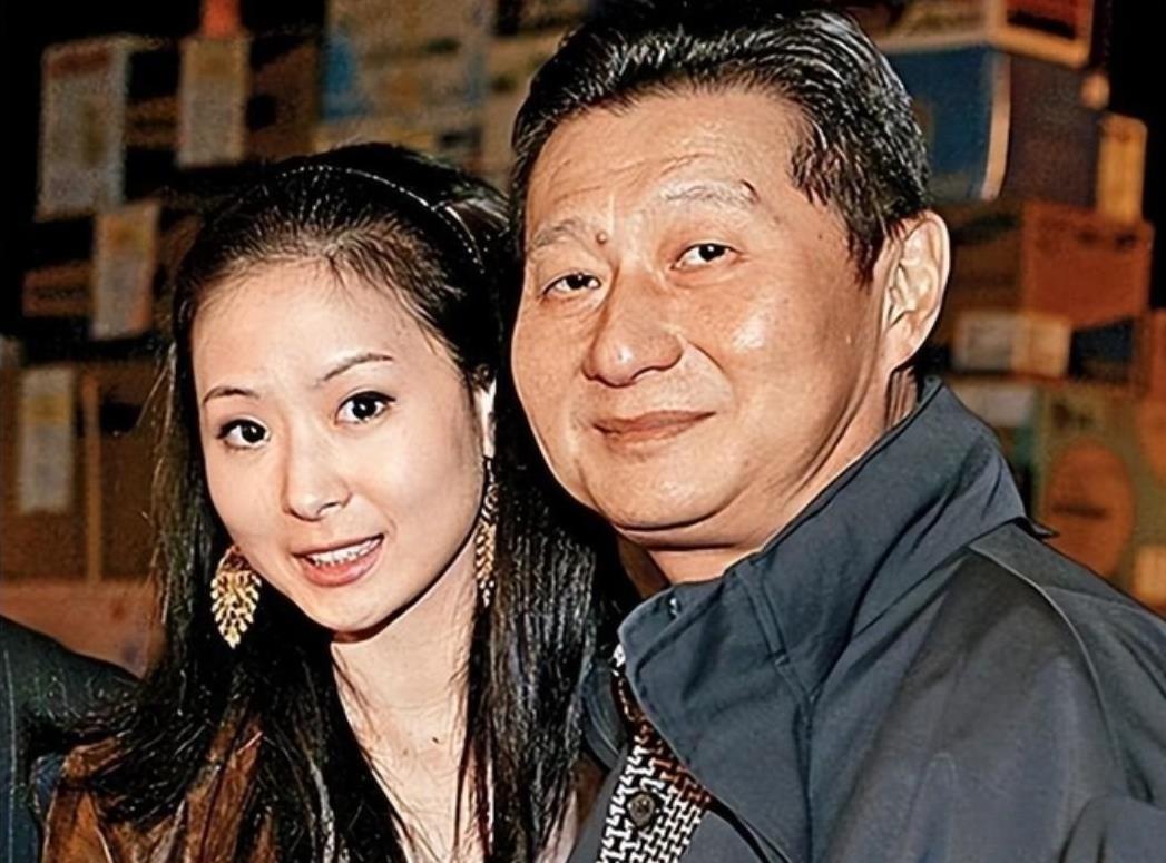 “包养情人无数”简直太炸裂了！商界传奇孙道存。“我知道我妈对不起你们父子三个，但