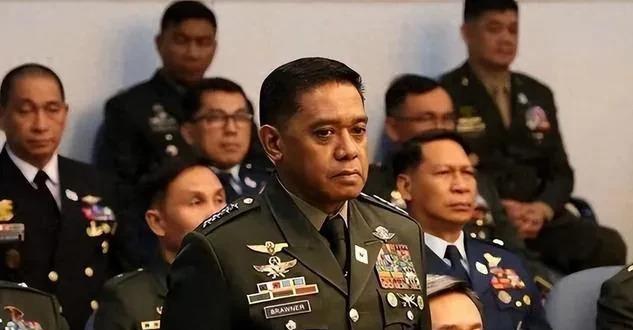 给马科斯服下一颗定心丸？菲律宾武装部队总参谋长布劳纳高调表示，在他的任期之内，绝