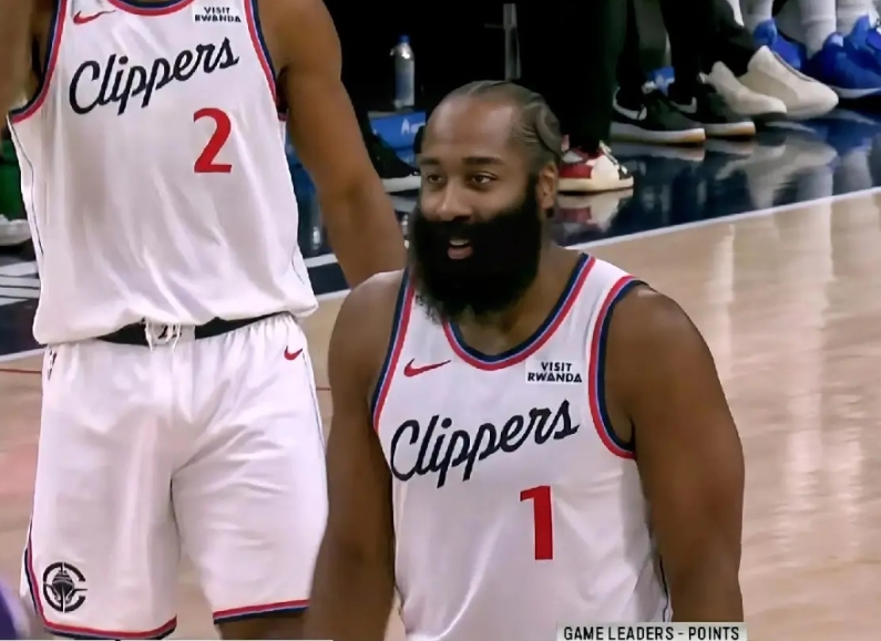 快船又预定了一场胜利，半场没打完，比赛已经花了。

想过快船今天会继续连胜，但没