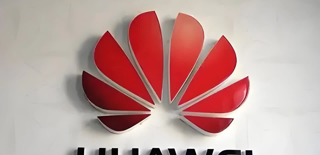 全村唯一卫星手机成救命稻草 华为技术背后藏着什么秘密  
近日怀柔村落暴雨被困