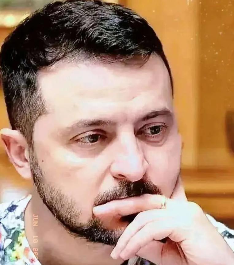 现在俄罗斯终于找到打垮乌克兰的好办法，继向乌方移交6000具阵亡士兵遗体后，又准