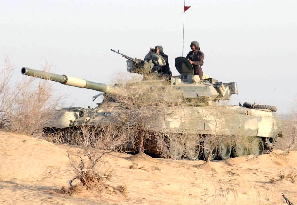 泽连斯基向美俄发出强硬警告——若停火谈判破裂，乌军将对俄后方展开最大规模轰炸。