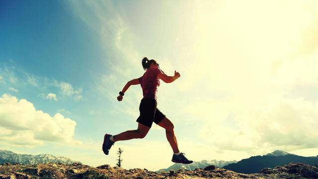 骨传导耳机适合运动吗？稳固防汗，分享十款运动耳机后的真实感受