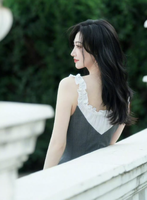 景甜打卡北京朝阳公园，哇塞塞好美状态好好哇