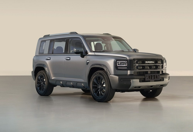 预估一下燃油版猛龙上市售价

等了这么久燃油版实车已经亮相了，4Ｓ店都开始采购了