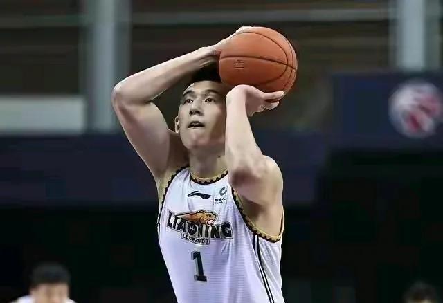 一个赛季的低迷，终于在全运会中爆发。
    辽宁队的付豪，上个赛季一直状态不好