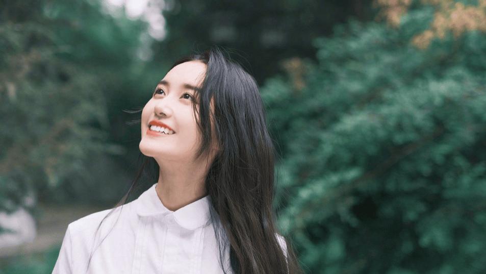 2025学生党油皮福音！平价控油保湿洁面乳，清洁力够还不刺激