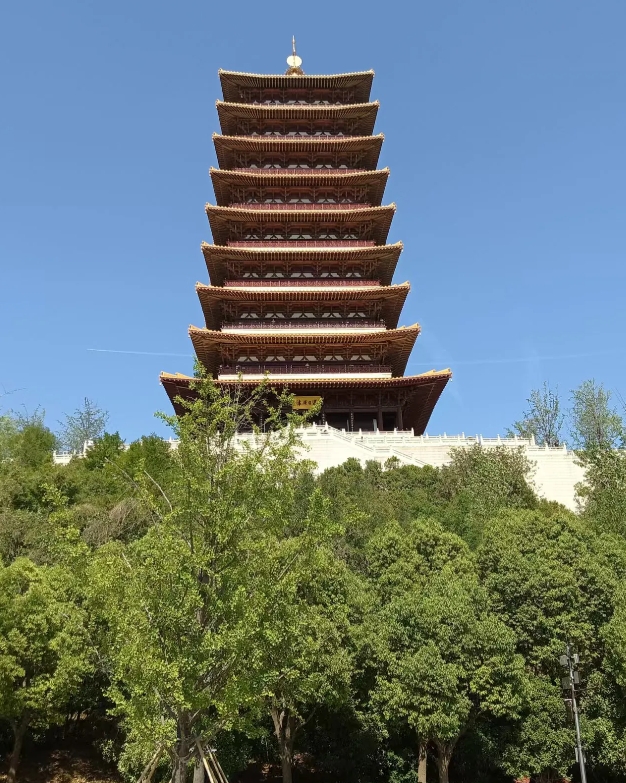 五一假期真是花钱如流水啊！
今年的五一，没有组织全家去旅游挨挤，本以为省钱了，但