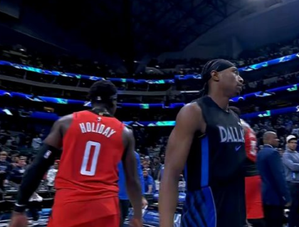 独行侠主场122-109战胜火箭，湖人重回西部第2！
杜兰特27分，贾巴里-史密