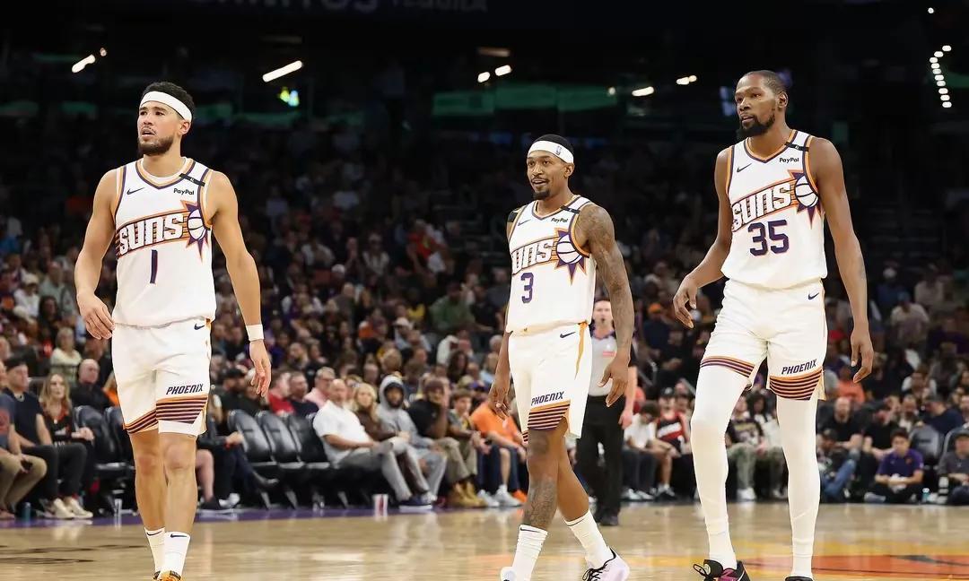 #nba# 太阳篮板亏大了，交了巨额奢侈税，但是球队居然进不了季后赛。
我认为下