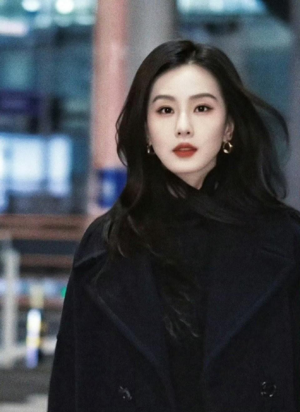 刘诗诗演技好不好
有没有代表作，能不能再冲上事业巅峰已经不重要了，因为她本来就不