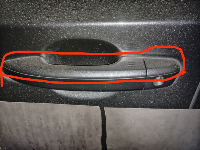 雅阁这个门把手是一体的还是拼装的
能单独拆上面这一层换过一层吗？