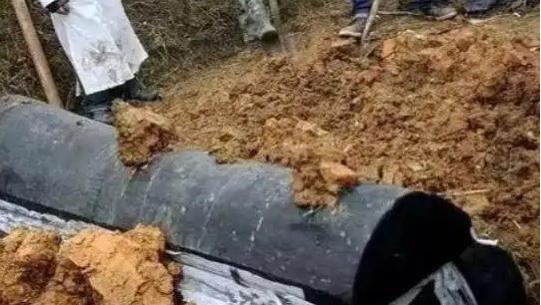 陕西男子亡妻托梦求救，开棺瞬间，真相惊人！