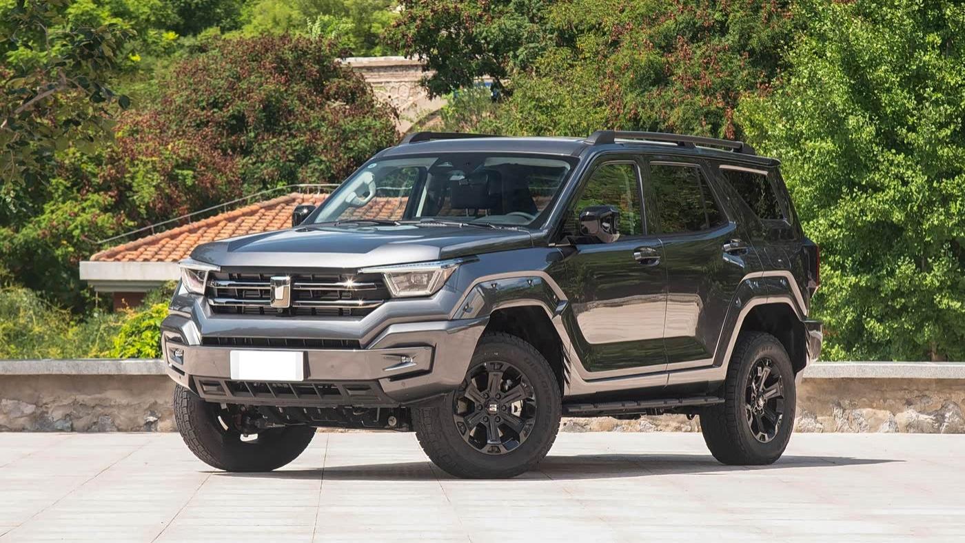 全新坦克400燃油版上市！硬派机甲与智能越野融合，汽油/柴油可选