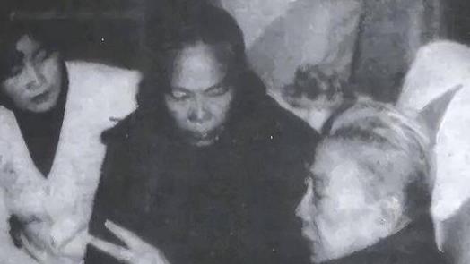 他曾担任副总理，60岁被撤职，69岁被永远开除党籍，73岁恢复名誉