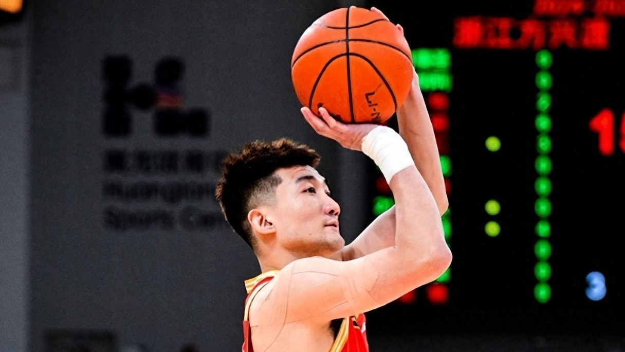 CBA季后赛：青岛男篮逆转广厦，总比分扳平