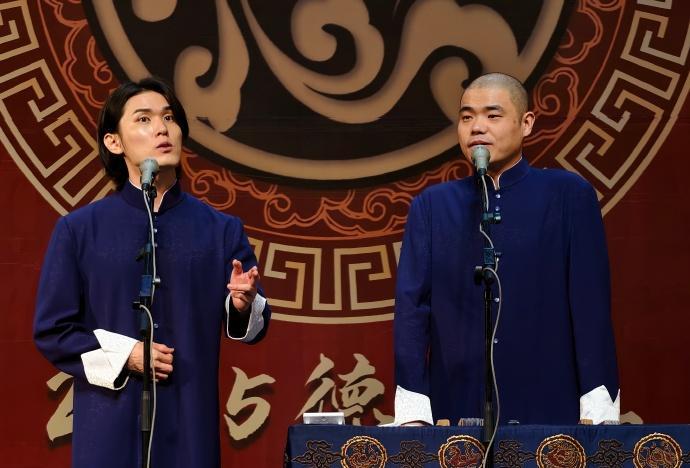 德云社相声大会B组在涪陵站的演出圆满结束，现场坐得满当当的，上座率有保证。相声大
