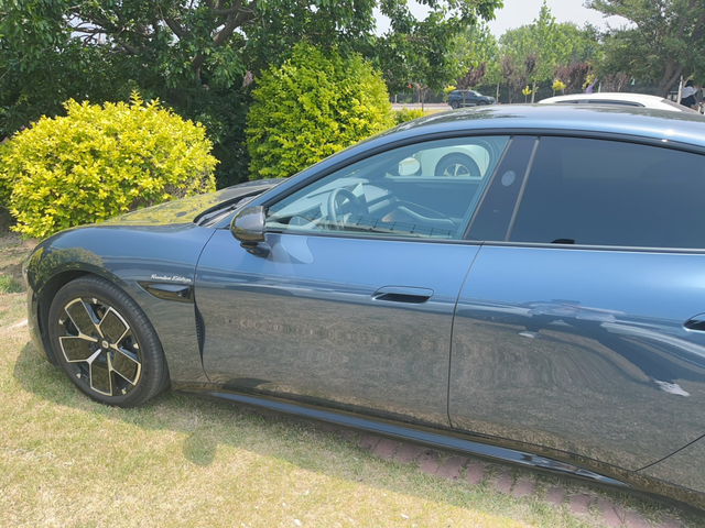 小米su7提车9个月总结
优点很多：
1.隔音效果很赞：一上车，我就被它的隔音效