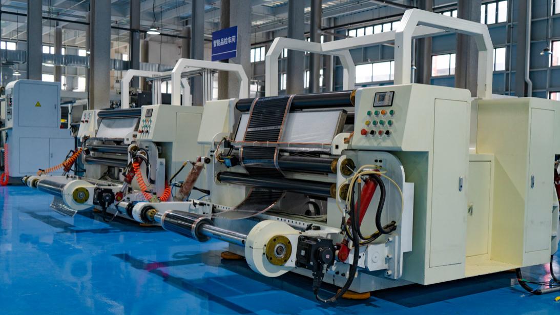 精装房的温度革命：选择石墨烯电地暖，打造光脚自由的家