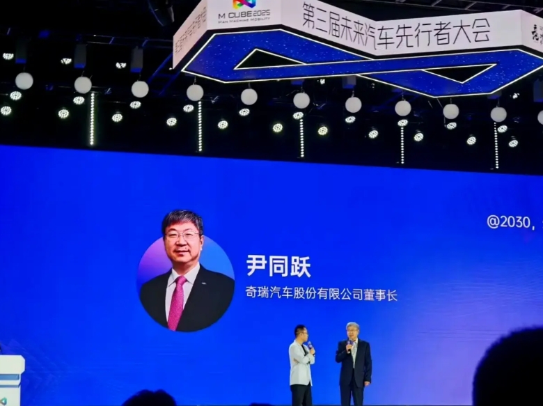 其实奇瑞智界的市场成绩理应做得更好，今天在粤港澳大湾区车展上奇瑞的尹总说：听华为