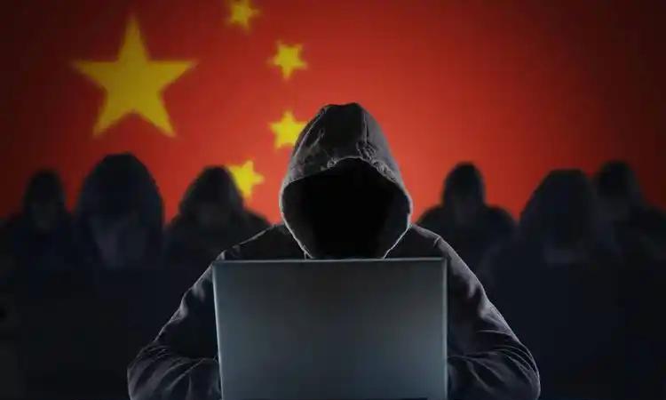 ·中国人主动当“间谍”实在可恶！国安部曝光一间谍因考试落榜心怀不满，于是主动联系