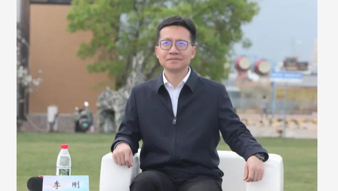 丽江市长李刚，主动投案