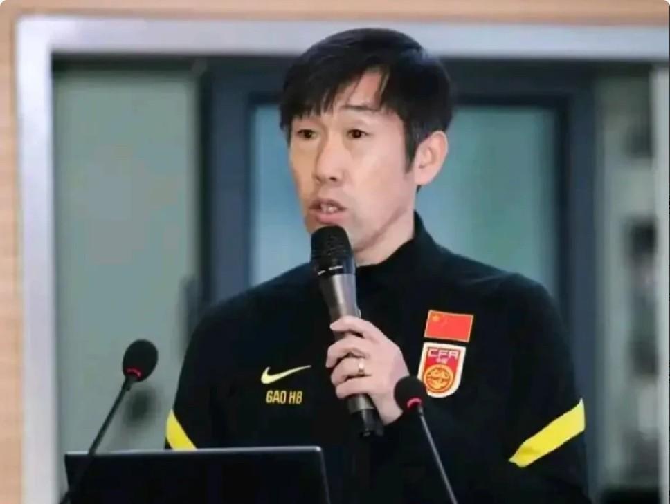 国足在世界杯出局了，这回能不能找到真正的替罪羊？主教练伊万能不能担起这个大责任，