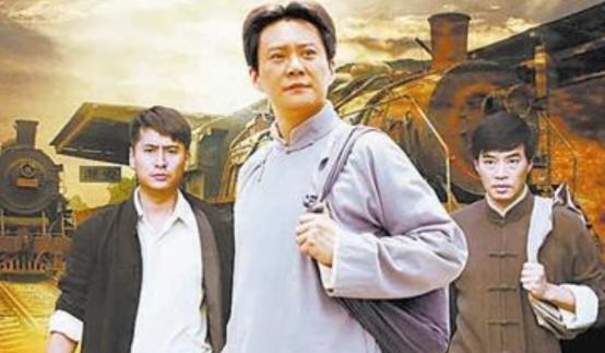 毛泽覃有2个儿子，后来情况怎样？
1921年初春，毛泽东回乡探亲。
在韶山，他劝