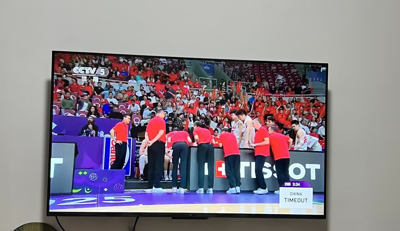 恭喜中国队挺进决赛。这届中国队的比赛，对战韩国队的那一场我错过了，其余的都看了。
