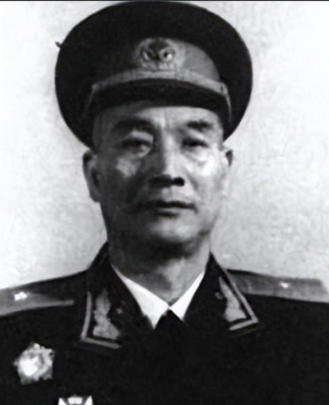 1950年，李治带枪到中南海向毛主席要3000万，毛主席听完，当即说道:“我再给