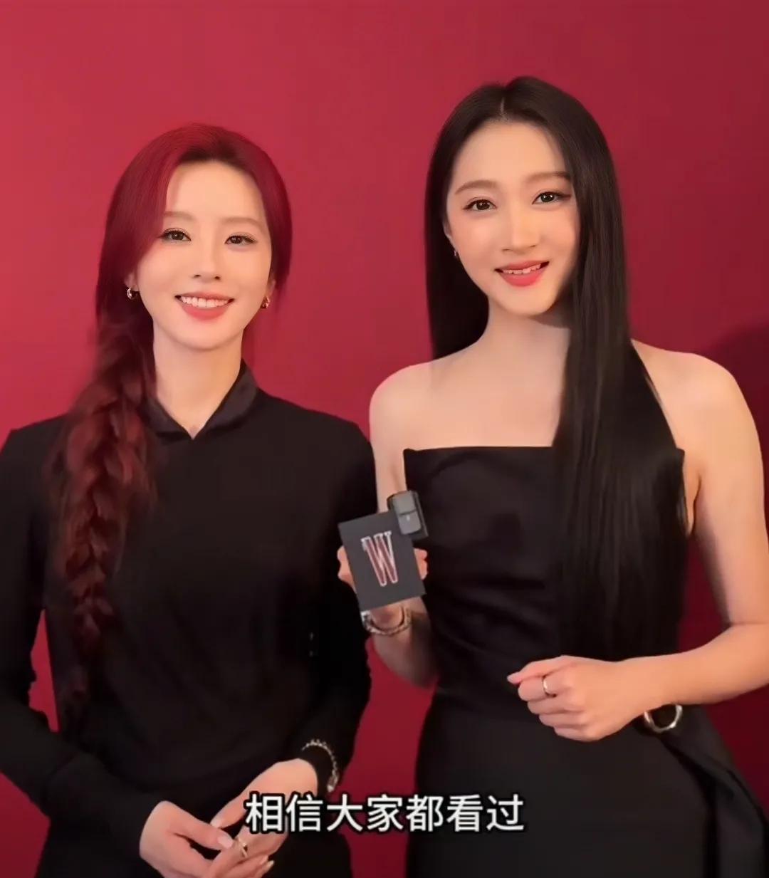 刘诗诗要不你退圈吧
真是服了你了
比关晓彤大那么多
结果合影状态一点都不输
都说