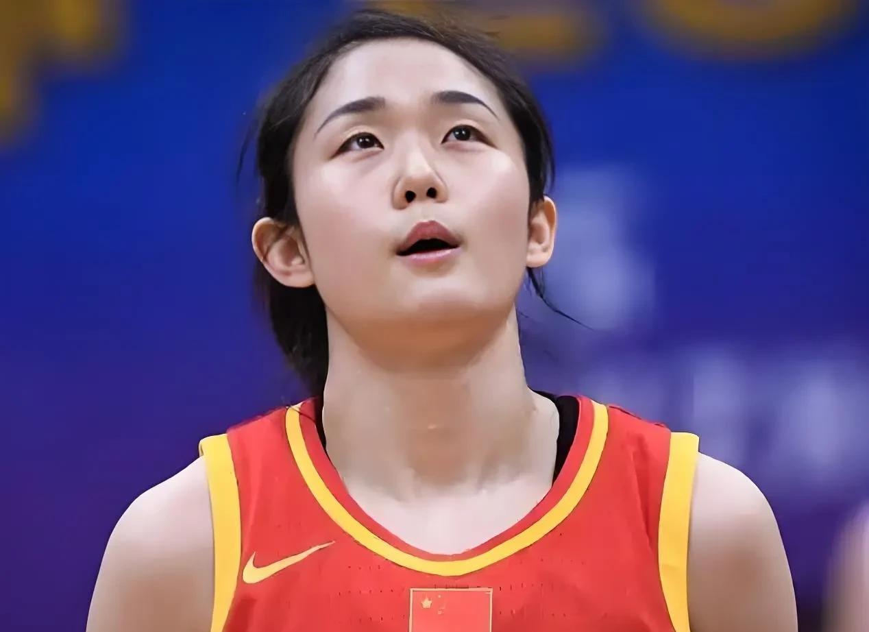 宫鲁鸣最大的败笔是潘臻琦
北京时间6月18日晚，中国女篮热身赛，对手是日本二队，