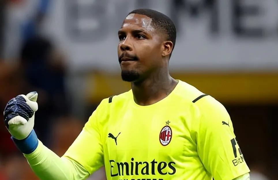 米兰输在哪里？
米兰本轮输球，输在哪？输在阿囧、迈尼昂还是说缺一个舍甫琴科一样的