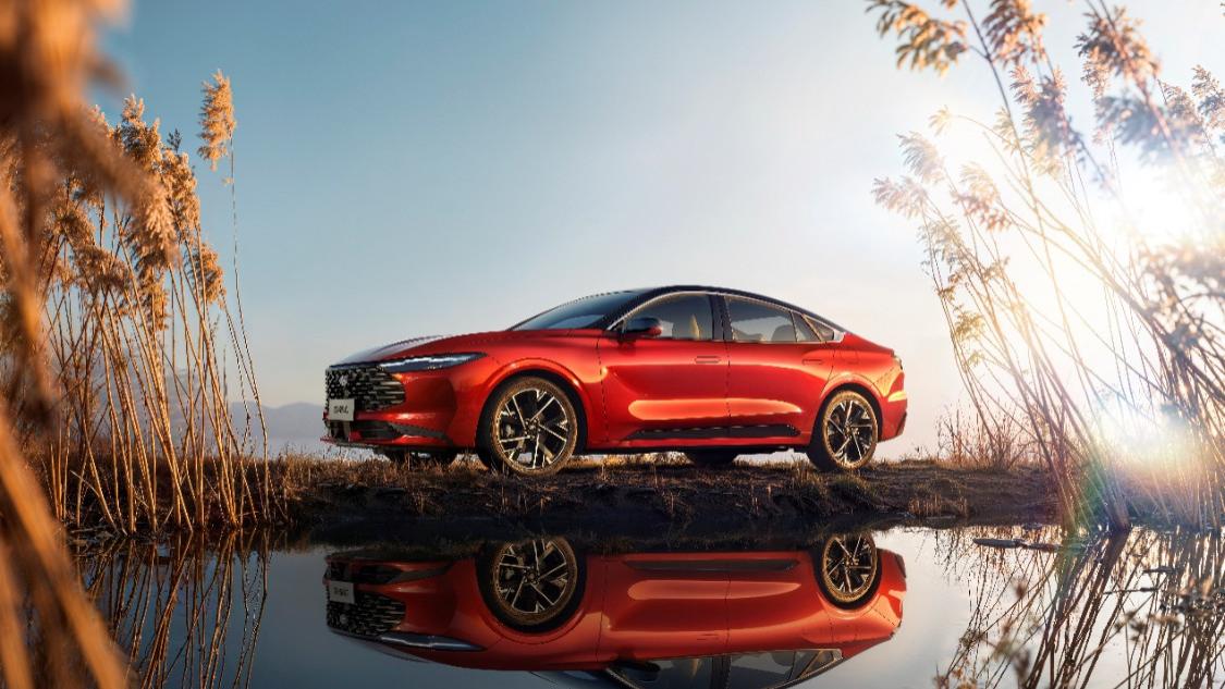 14.98万起！搭第五代2.0T发动机，福特新蒙迪欧拉高同级性能标准