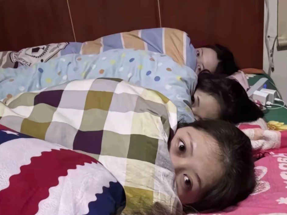 姐姐们回老家了，希望能做个好梦。