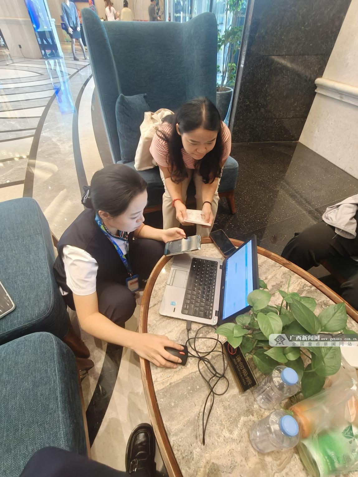贴心服务东博会媒体，缅甸记者盛赞中国移动“暖心速度”