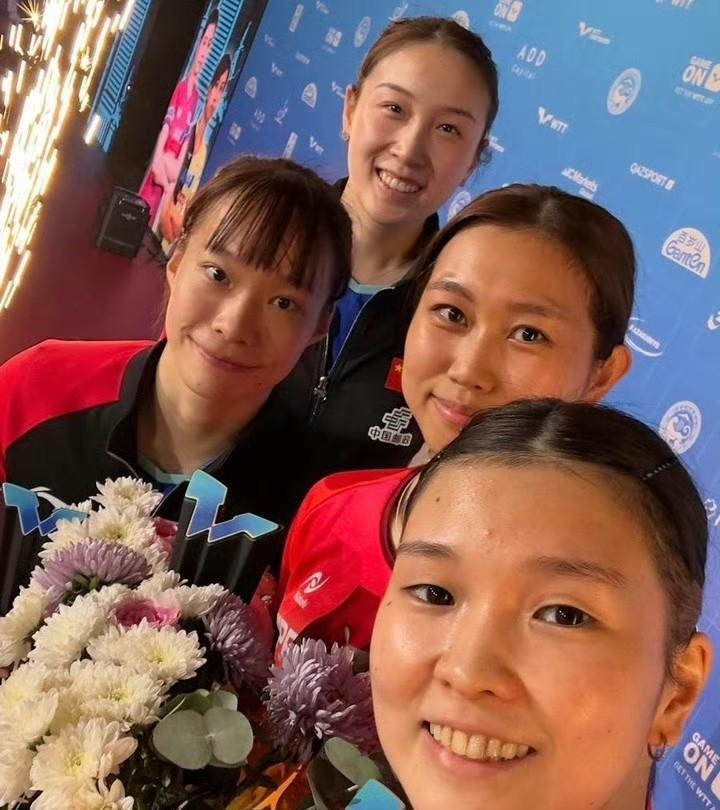 打张本，小将摩拳擦掌；斗桥本，快要你退我让了。
#万能生活指南# 
乒乓球如果没
