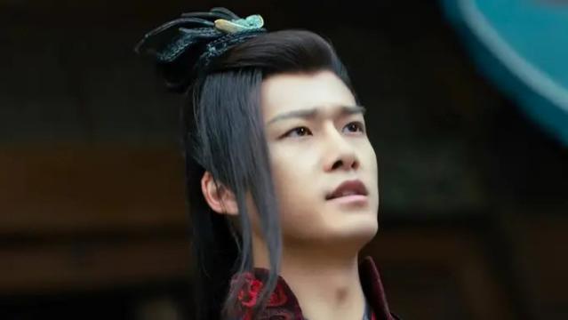 邢菲徐方舟疑似恋情曝光！同回小区+遛狗画面引猜测